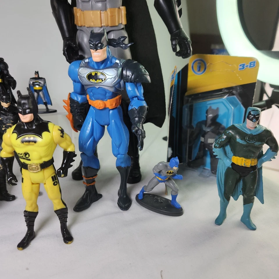 Lot Of 23 Mixed Batman, Robin & Villain Figures Sizes 2-12in Kenner, imaginex - Image 3 of 4