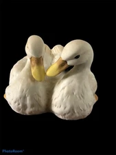 Vintage Porcelain Pair of Ducks Snuggling Nesting Figurine Adorable! Spring