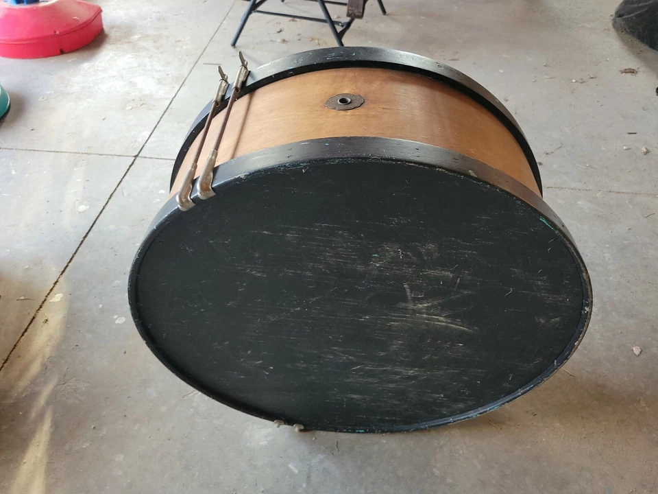 古董Slingerland 22.5英寸x9英寸鼓。 无皮肤 — 第 3/4 张图片