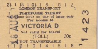 London Underground Railway PLATFORM Ticket VICTORIA D 1423