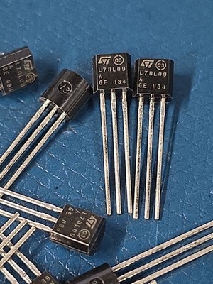 QTY: 10 L78L09ACZ IC REG LINEAR 9V 100MA TO92-3 *OBS* US SELLER FREE SHIPPING