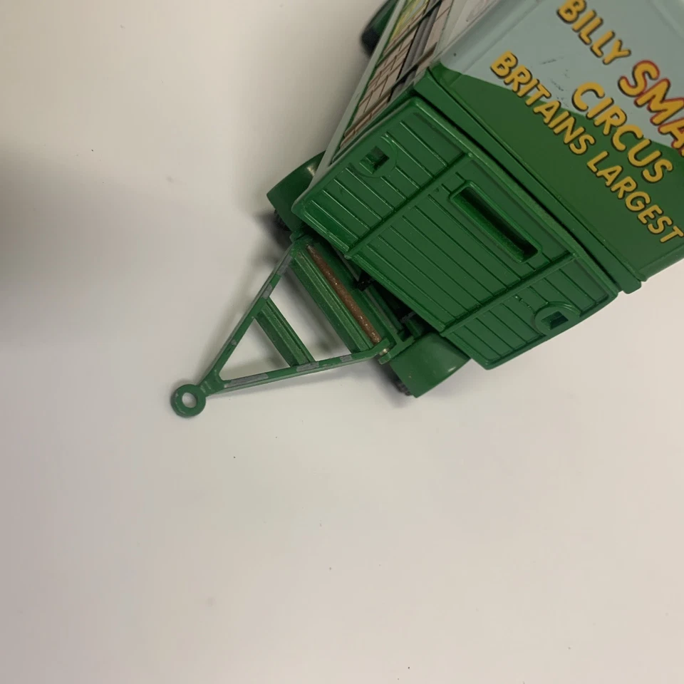 Corgi 1/50 Scale Diecast 97897B - Billy Smarts Circus Box trailer - Image 2 of 4