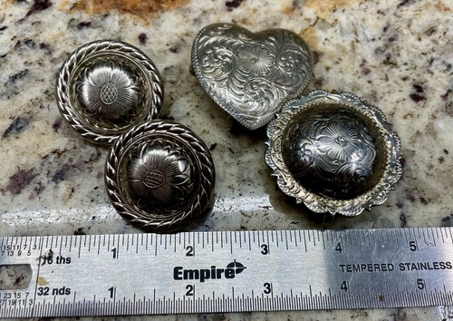 Boucle Concho Vintage Argent Sterling – Gravée, 1.25 Pouces – Thème Western