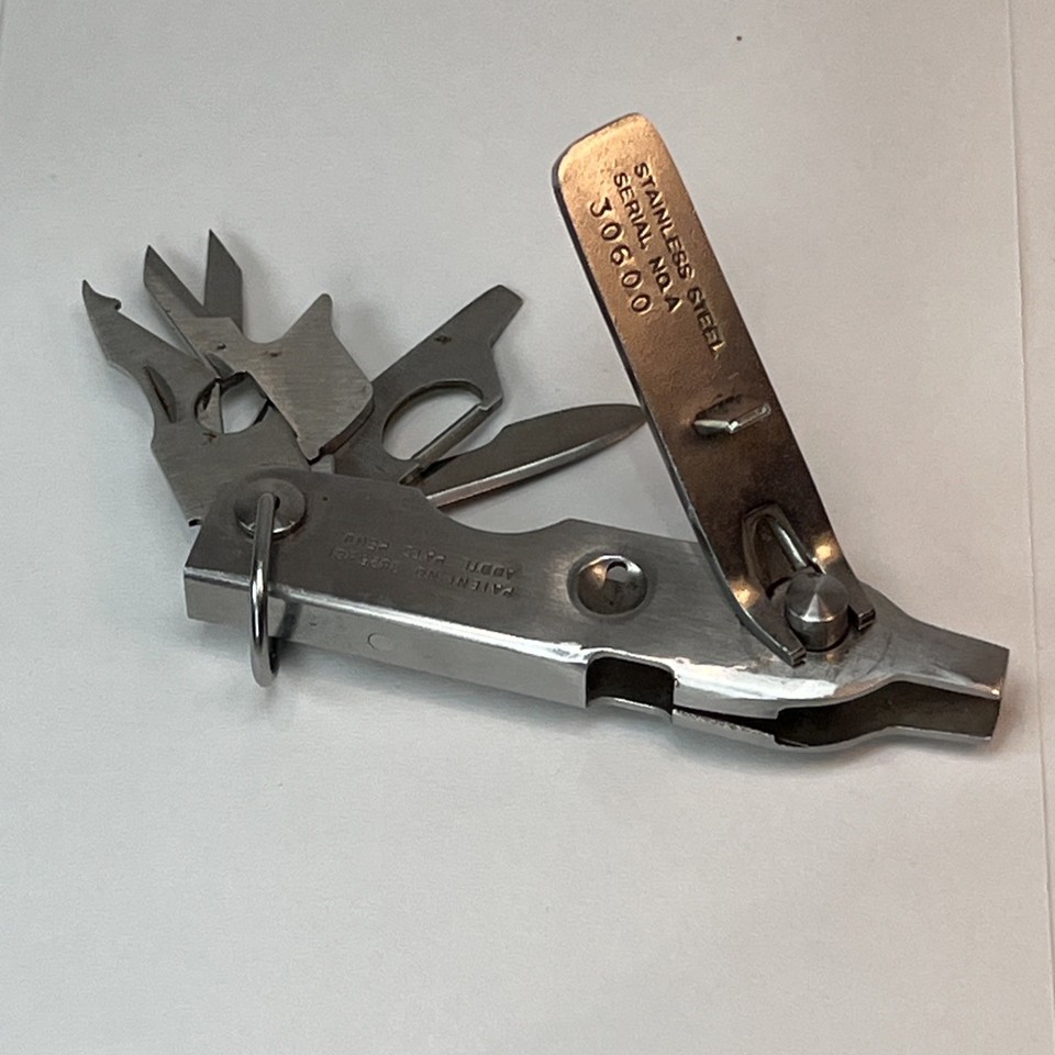 Hank Roberts Waltons thumb-operated fisherman's multitool #30600 — a cult-favorite USA-made fishing gadget that most anglers have never heard of.
