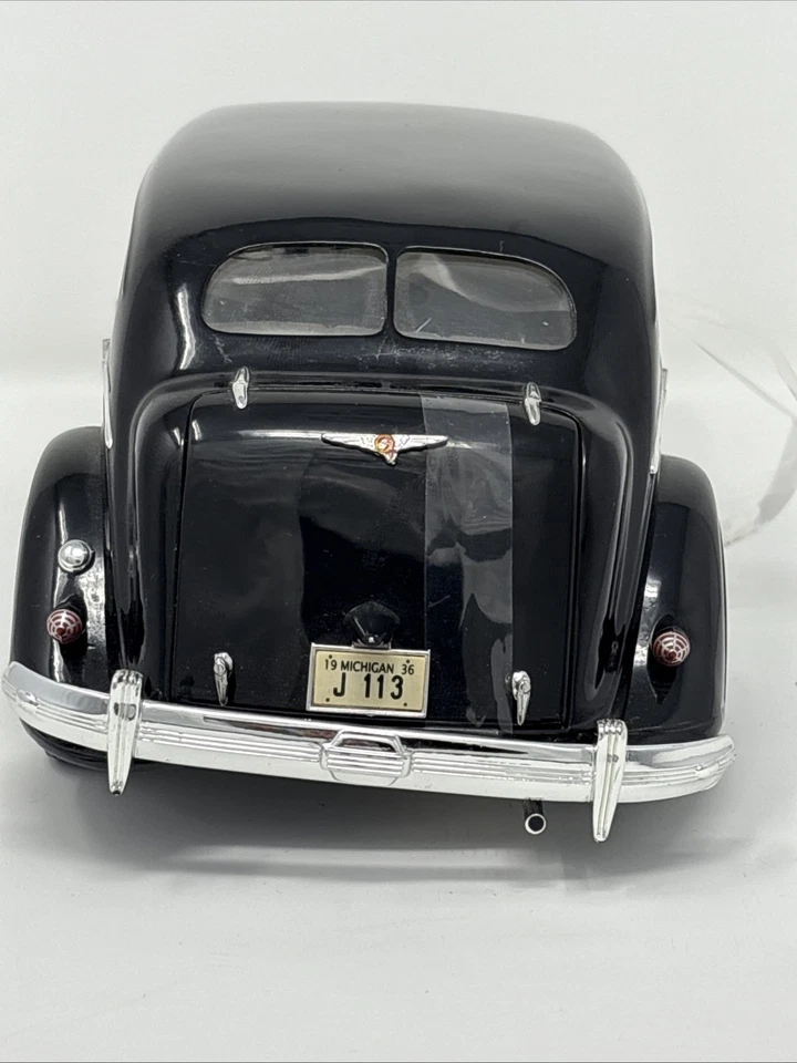 2004 Black 1:18 1936 Chrysler Airflow  11”Lx4”Wx3.5”T DieCast Car Flaw - Image 3 of 4