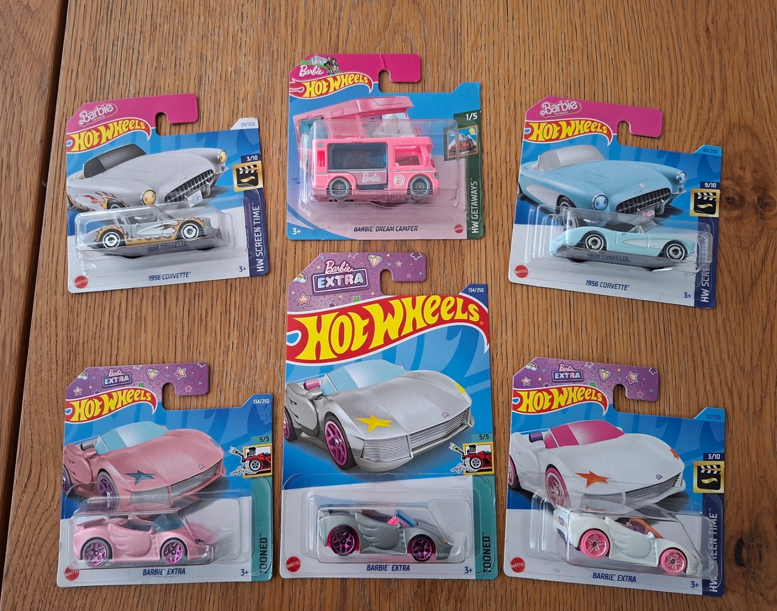 Hot Wheels Barbie 2023 lot de 6 véhicules pour circuit et garage enfant