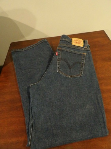 Womens Levi Jeans Size 14M 30 x 30 