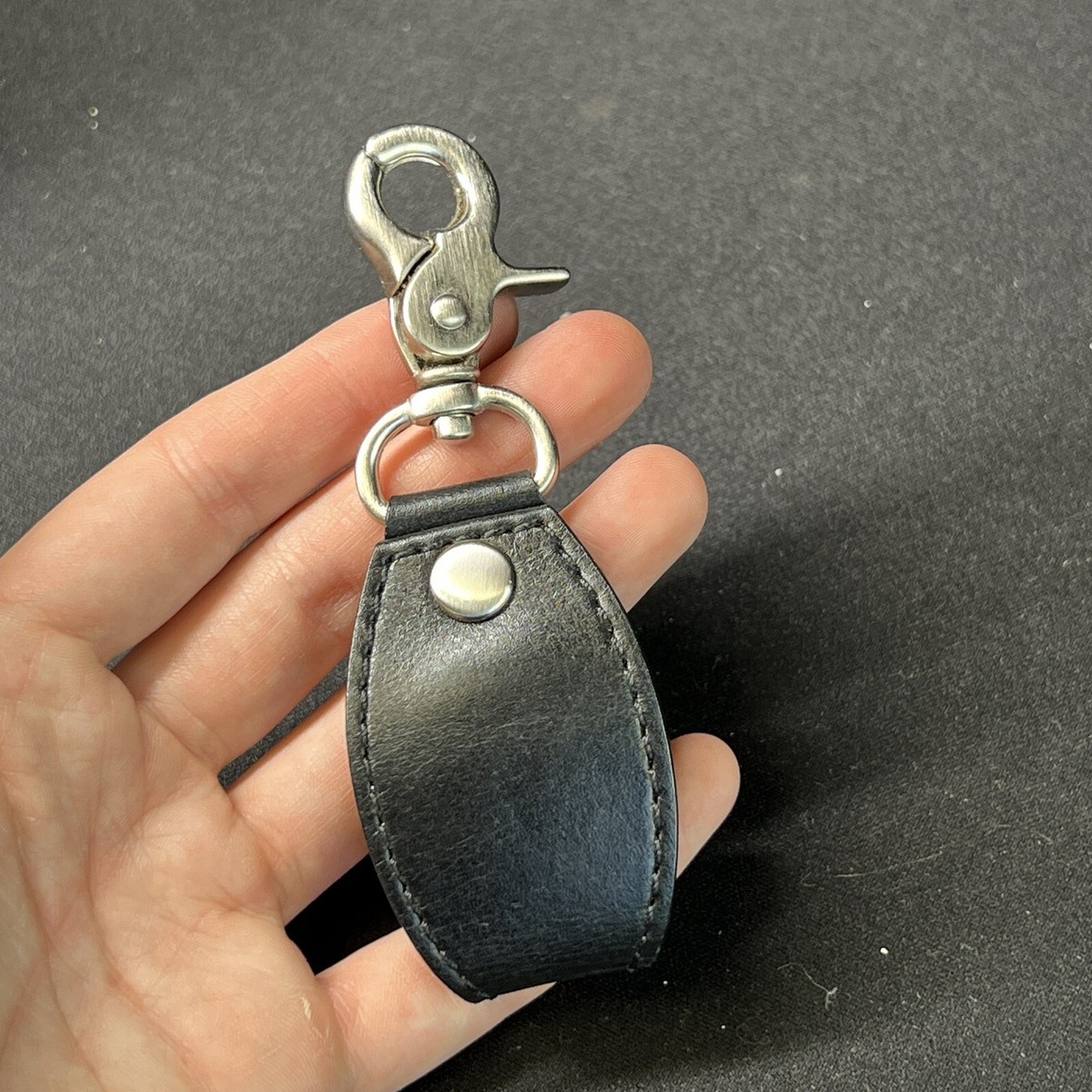 Fossil watch keychain holder The it-accessory for spring (and, always, honestly). We didn  main image 2