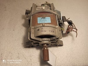 AEG 5210 Waschmaschine Motor. U 112 G 63.  084157. Code 124 391 004. -283-