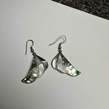 Handmade Abalone Shell MOP mother Of Pearl Silver Tone Pierced Dangle Earrings