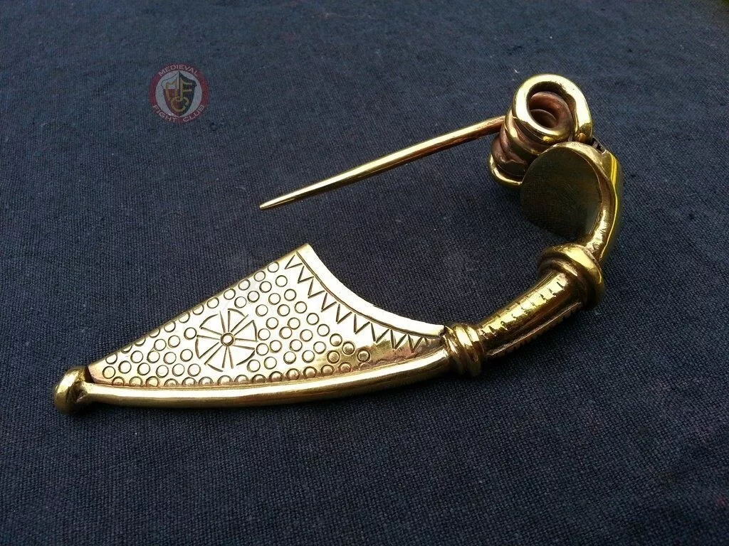 Roman cloak best sale pin