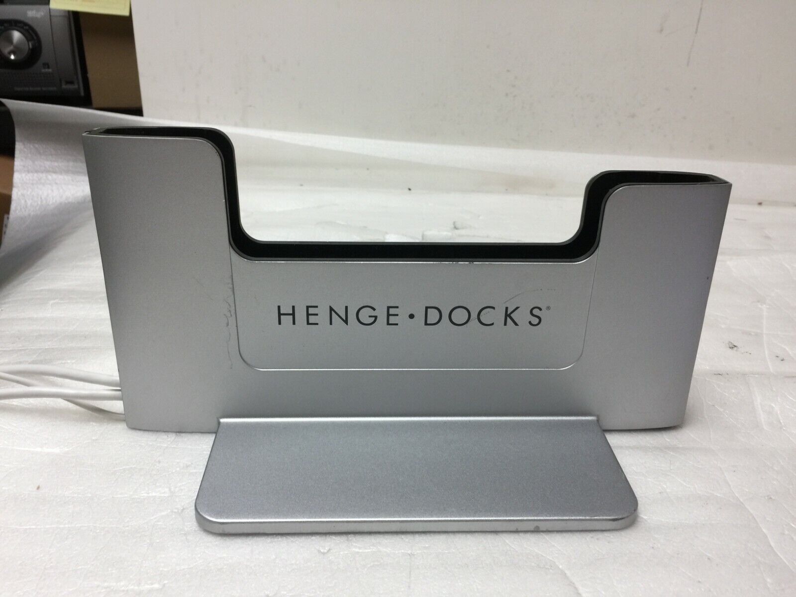 Henge Docks USB 3.0 Vertical Docking Station - HD04VA15MBPR
