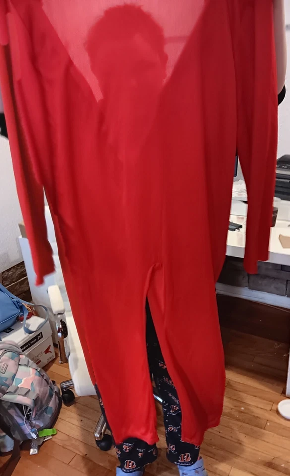 FORUM NOVELTIES RED EYE MASK/CAPE HALLOWEEN COSTUME/MASQUERADE DRESS UP - Image 2 of 4