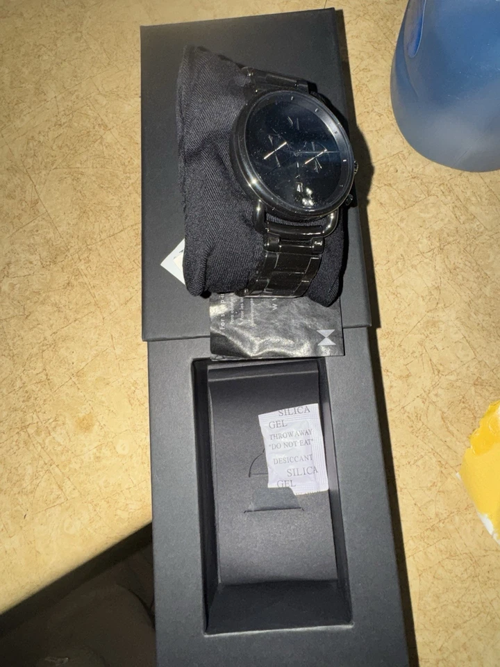 Reloj cronógrafo MVMT Blacktop para hombre 47 mm negro Foto 3 de 4