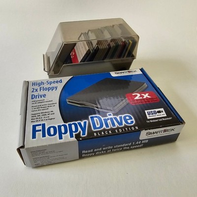 SmartDisk FDUSB-B2 External 3.5  Inch USB Floppy Drive & 24 Floppy Disks