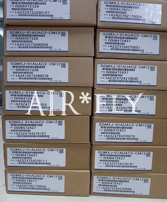 1PC Yaskawa SGMXJ-01AUAC2-CM12 servo motor New
