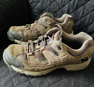New Balance 605 Hiking Trail Shoes Mens 9D Brown Upper Suede