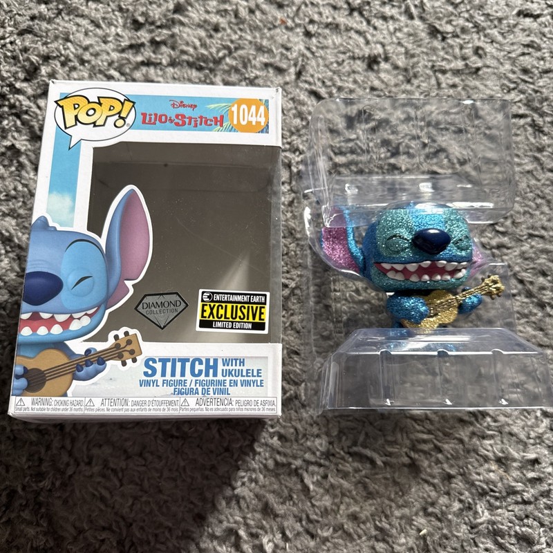 Funko Pop! Vinyl: Disney - Stitch with Ukulele (Diamond ) #1044 - NEW!