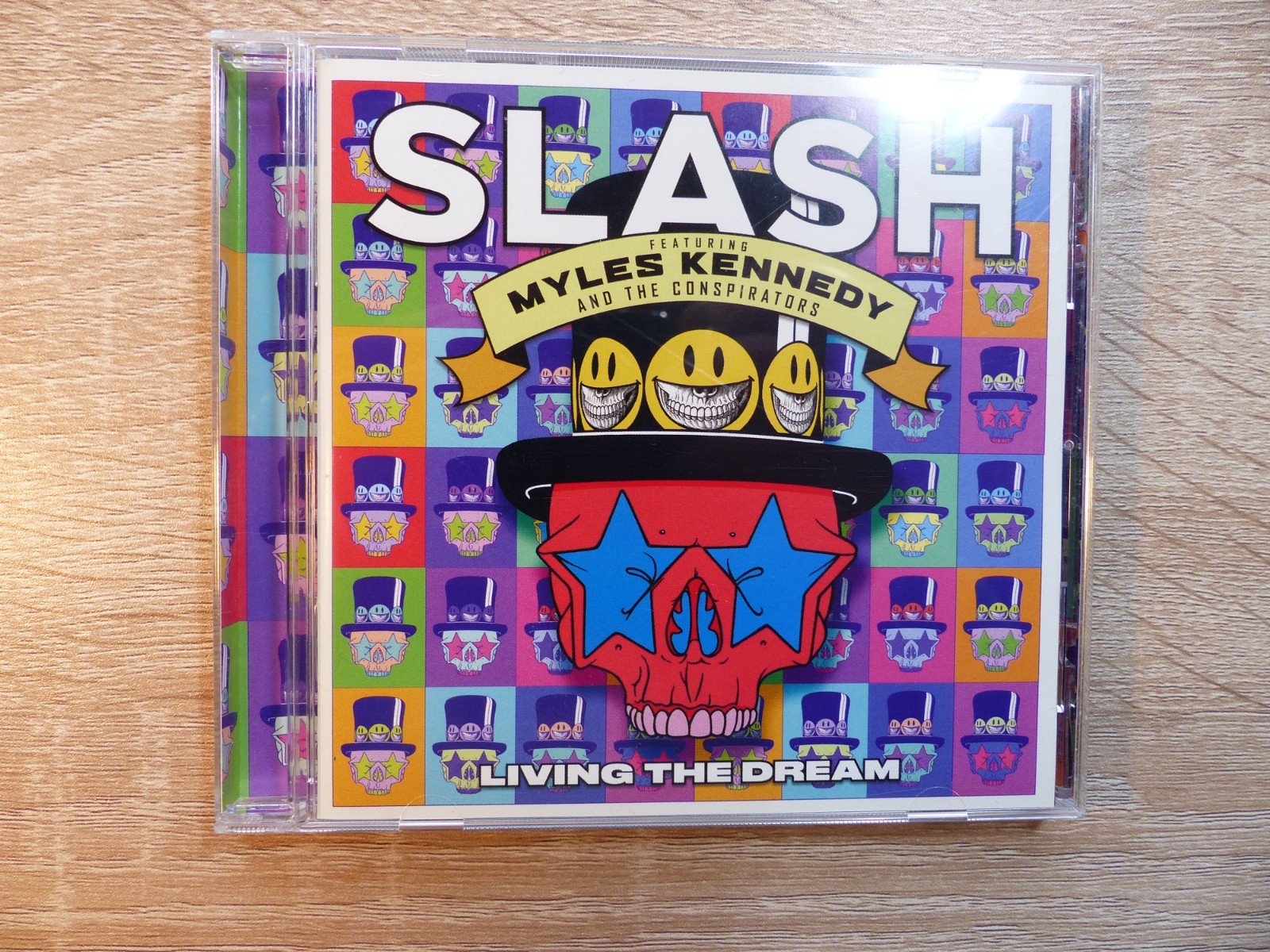 Slash / Myles Kennedy:  Living the Dream -  CD - UNPLAYED