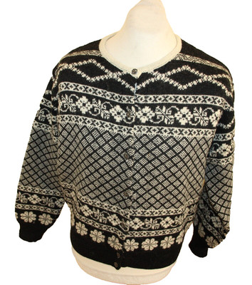 GAP Island Norwegian cardigan size L ladies 100% wool