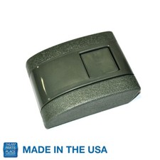 1967-72 Gm Cars Plastic Standard Seat Belt Cover With Button - Green 1967-72 Gm Cars Plastic Standard Seat Belt Cover With Button - Green