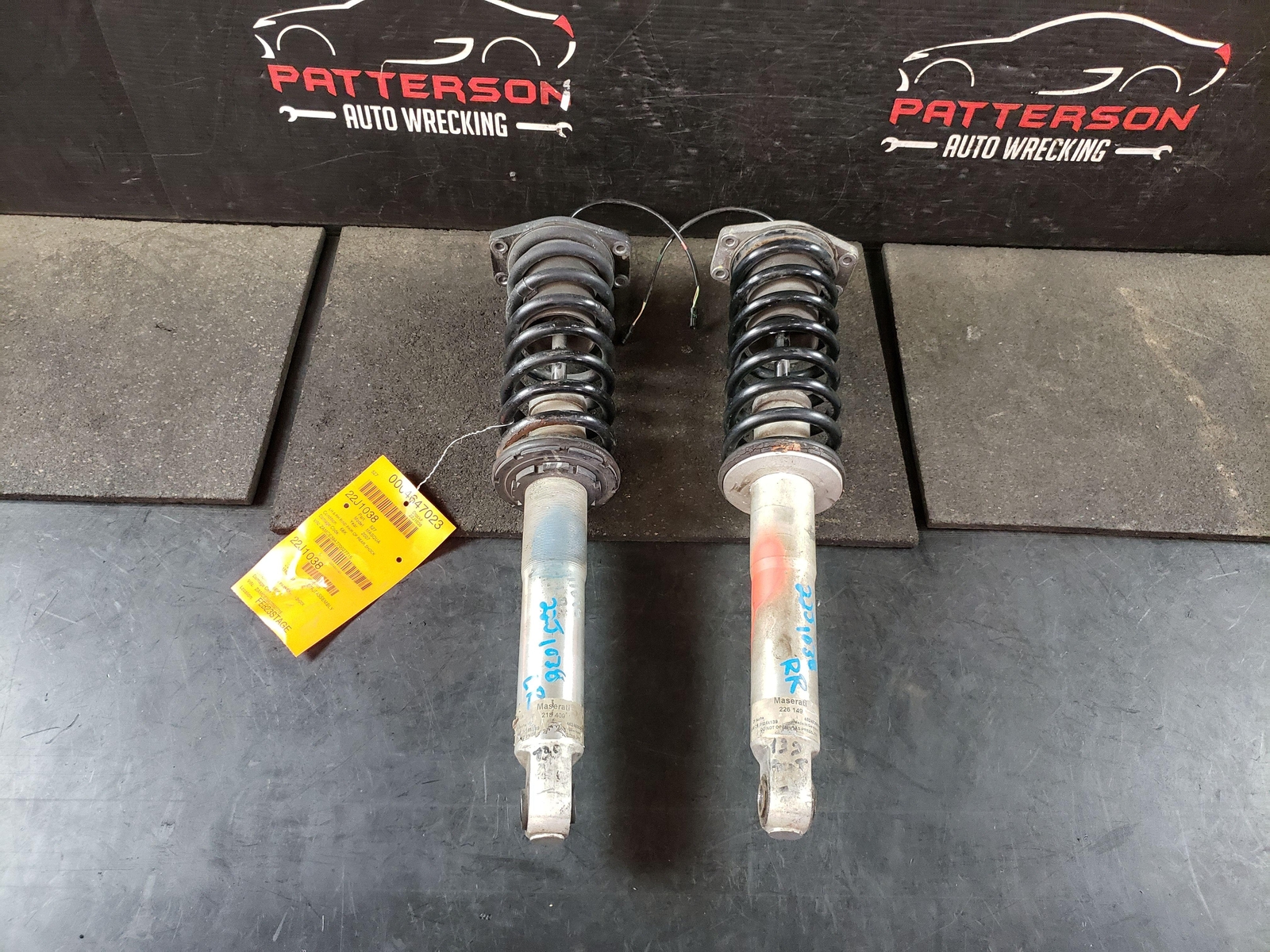 07 MASERATI QUATTROPORT RWD PAIR OF REAR SHOCK STRUT ABSORBERS 66K MILES