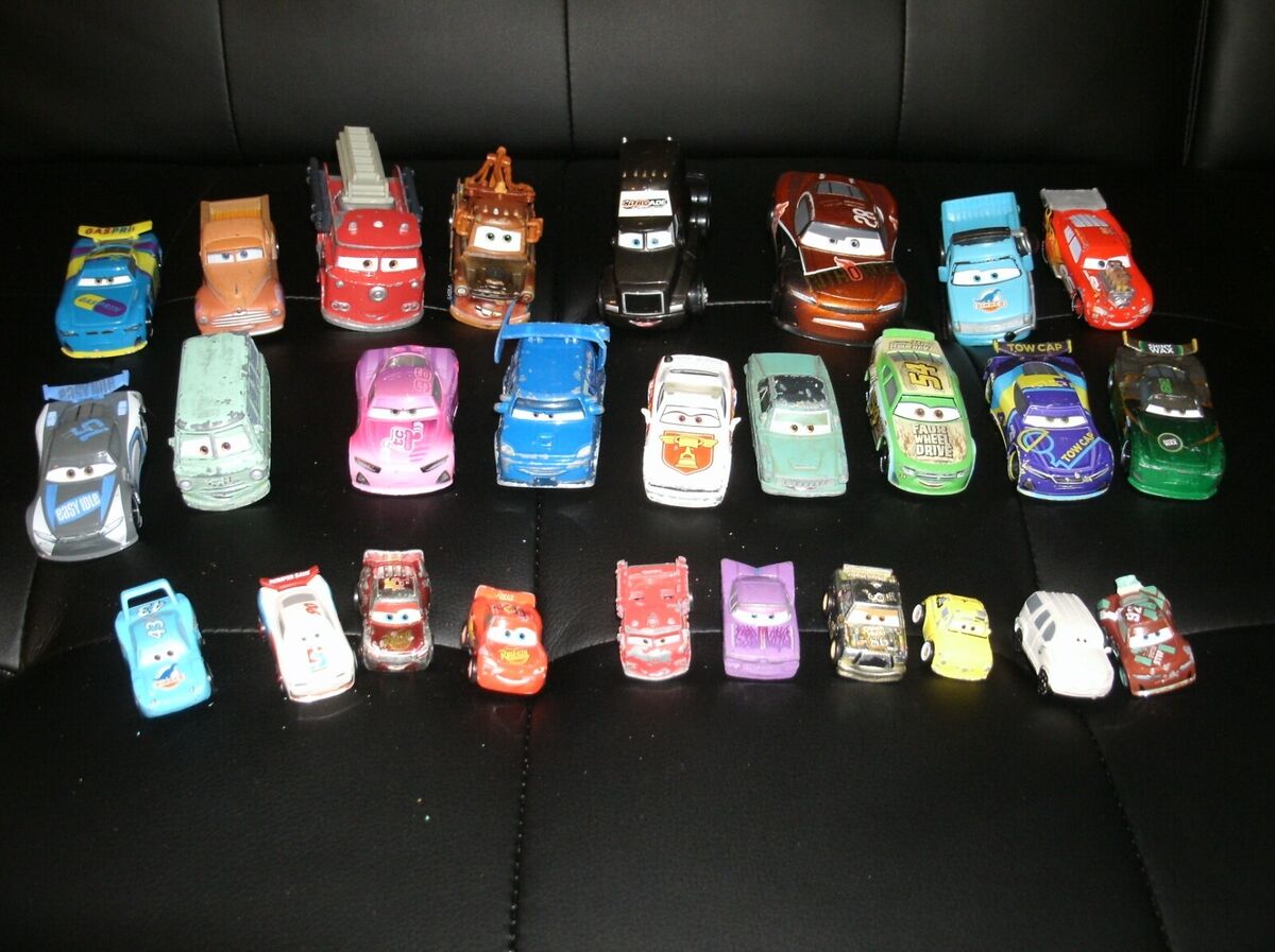 Disney Pixar Cars ミニカー 4台セット トミカ Disney Pixar Cars ミニカー 4台セット トミカ