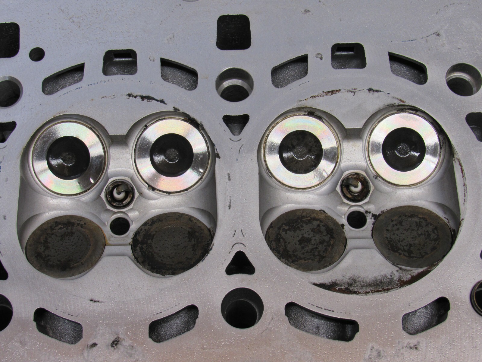 2016-2019 BMW F48 X1 F39 X2 B46 2.0L ENGINE CYLINDER HEAD 7616187 