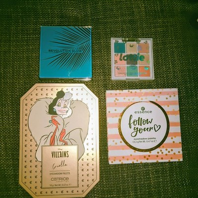 Lidschatten Paletten Set Essence, Revolution, Catrice, Lottie London neu