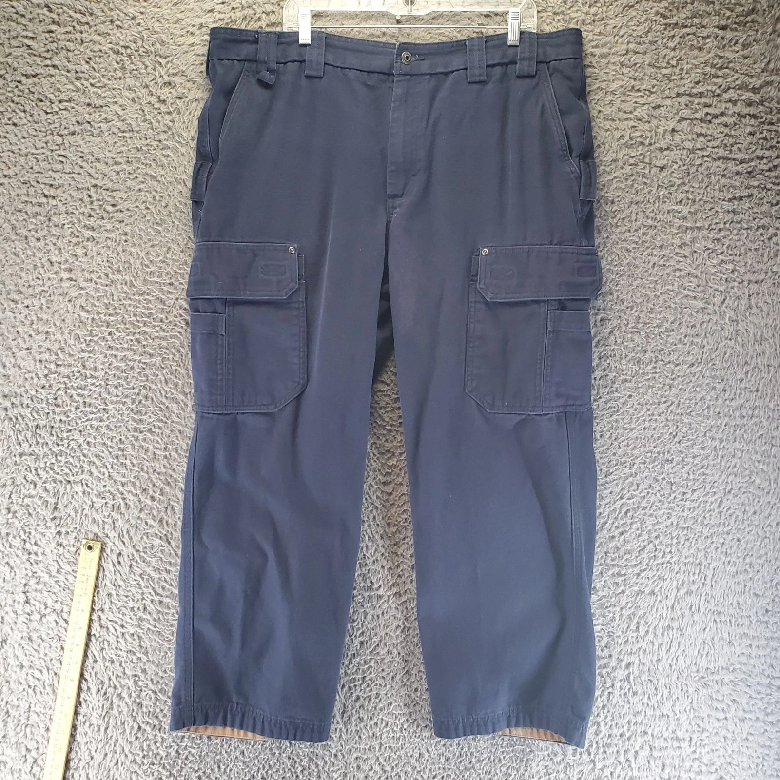 Duluth Trading Pants Mens 42X30 Navy Blue Relaxed Fit Cargo Style 100% Cotton
