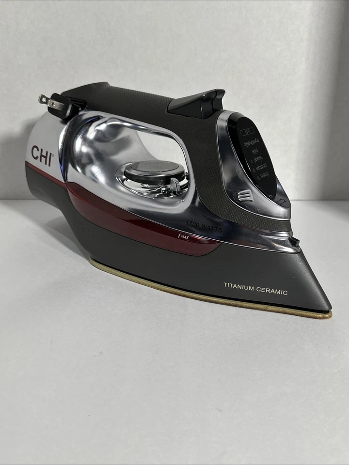 Chi Steam Iron For Clothes 8' Retractable Cord 1700 Watts Titanium Ceramic  - Image 3 of 4