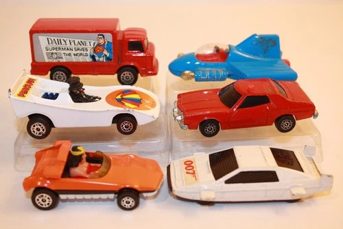 6 Vintage CORGI JRs Cars PENGUIN / SUPERMAN / JAMES BOND / TORINO / WONDER WOMAN