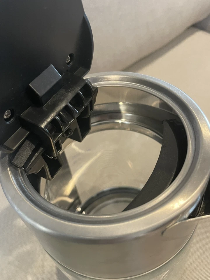 OXO Brew Kettle, Electric. - Image 4 of 4