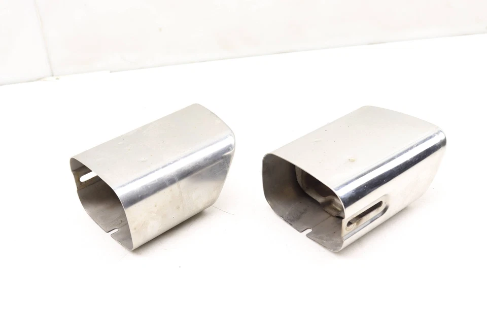 Mercedes-Benz GLK350 2009-2015 3,5 L - Juego de puntas de tubo de escape 2044902827 Foto 2 de 4