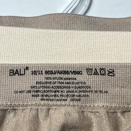 Bali Comfort Revolution 3 Briefs Women 10/11 Soft Seamless Microfiber 4 Way Flex - Picture 5 of 8