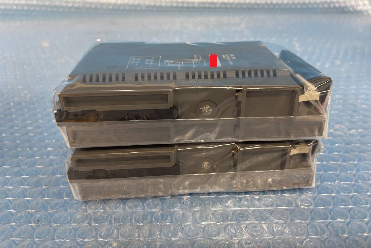 KEYENCE HC-55 シーケンサ KEYENCE HC-55 SEQUENCERS 2 PIECES SET GUARANTEED TO WORK