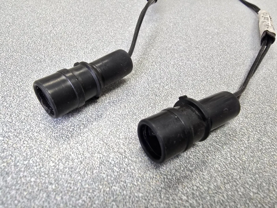 PAIR OF NEW ORIGINAL PORSCHE 944 911 REAR BRAKE WEAR WIRING HARNESSES - Imagem 2 de 4