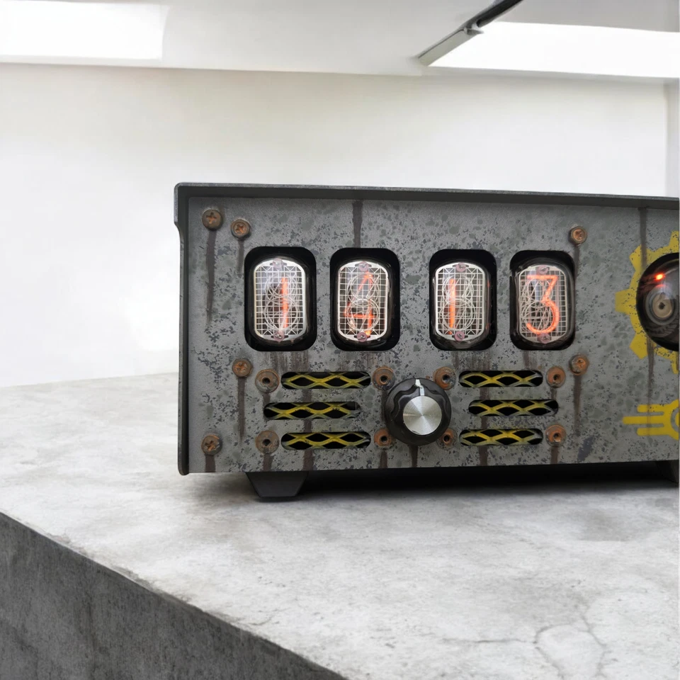 Ламповые часы Nixie с трубками IN-12 и декатроном в металлическом корпусе - Изображение 2 из 4