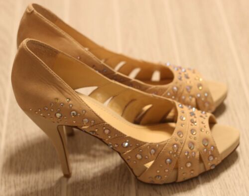 GIANNI BINI ANNA NUDE/TAN BLING SZ 9.5 PROM/FORMAL/COCKTAIL /SPECIAL OCCASION - Picture 1 of 9