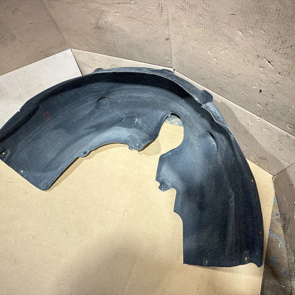 2018-2023 BMW 530e REAR LEFT DRIVER SIDE QUARTER LINER SPLASH SHIELD OEM - Image 2 of 4