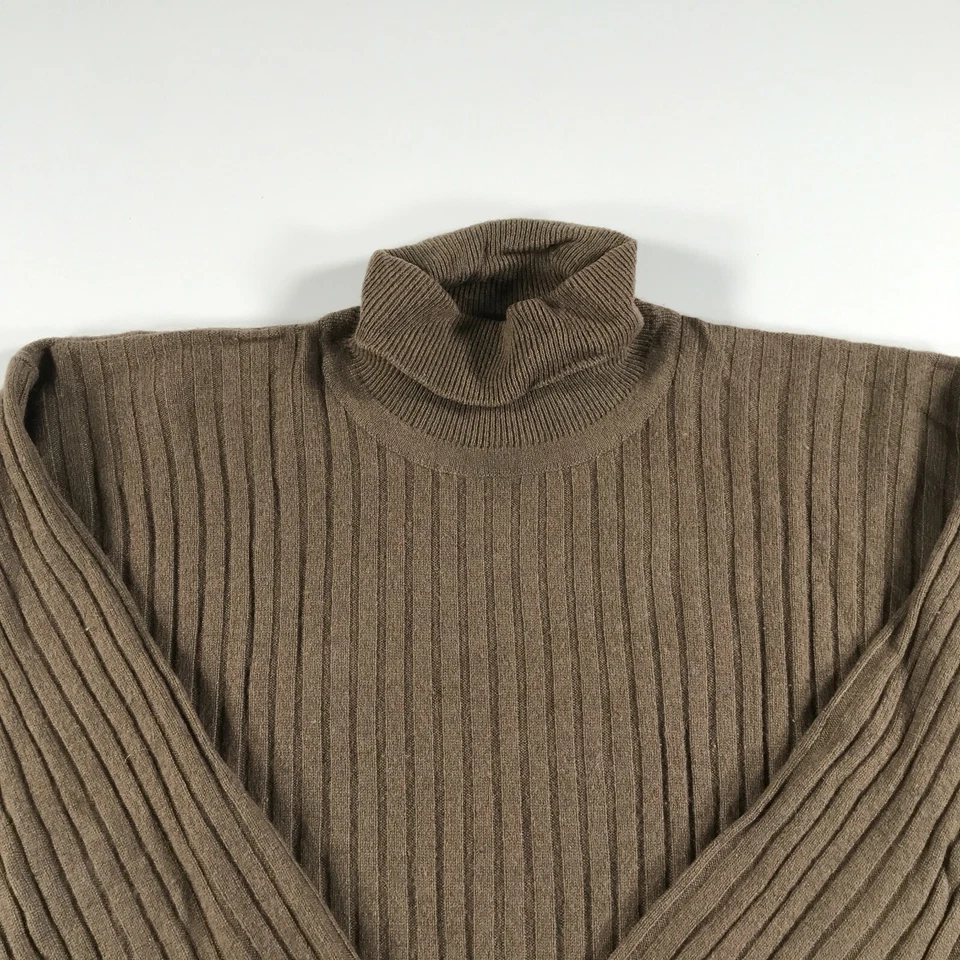 Suéter de cachemir William Kasper para mujer mediano marrón cuello alto acanalado  Foto 2 de 4