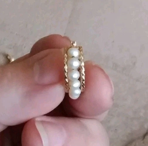 Pendientes de aro de perlas de oro de 14K Foto 3 de 4