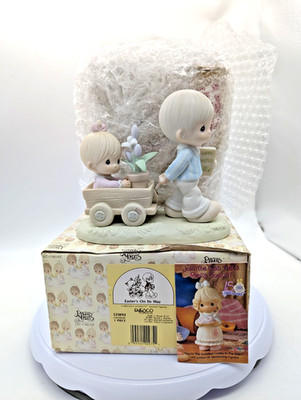 Precious Moments Easter is On Its Way 1989 521892 Boy and Girl Tulips New Open