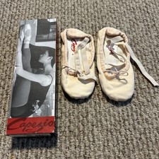 Capezio Pro Canvas 2039 4.5M Pink Pro Ballet Slippers