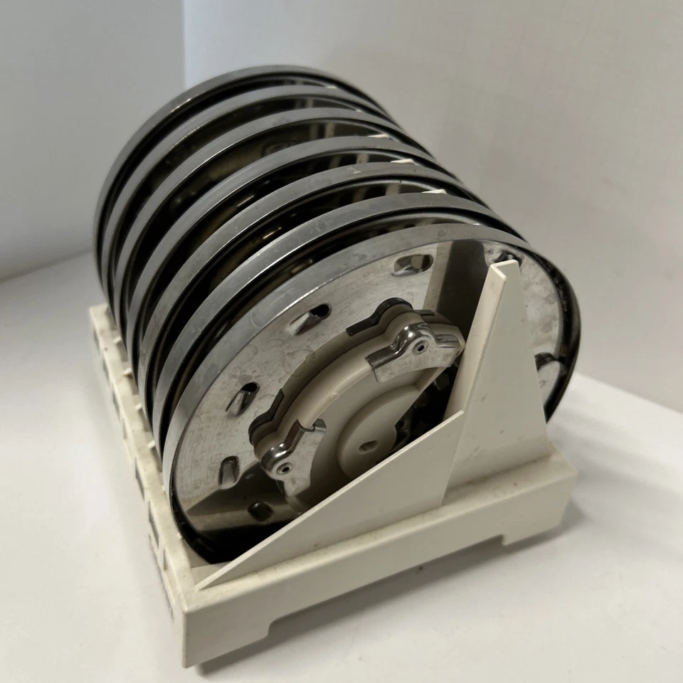 Cuisinart DLC-8 Food Processor Disc Blade Set of 7 Blades Holder - Image 2 of 4