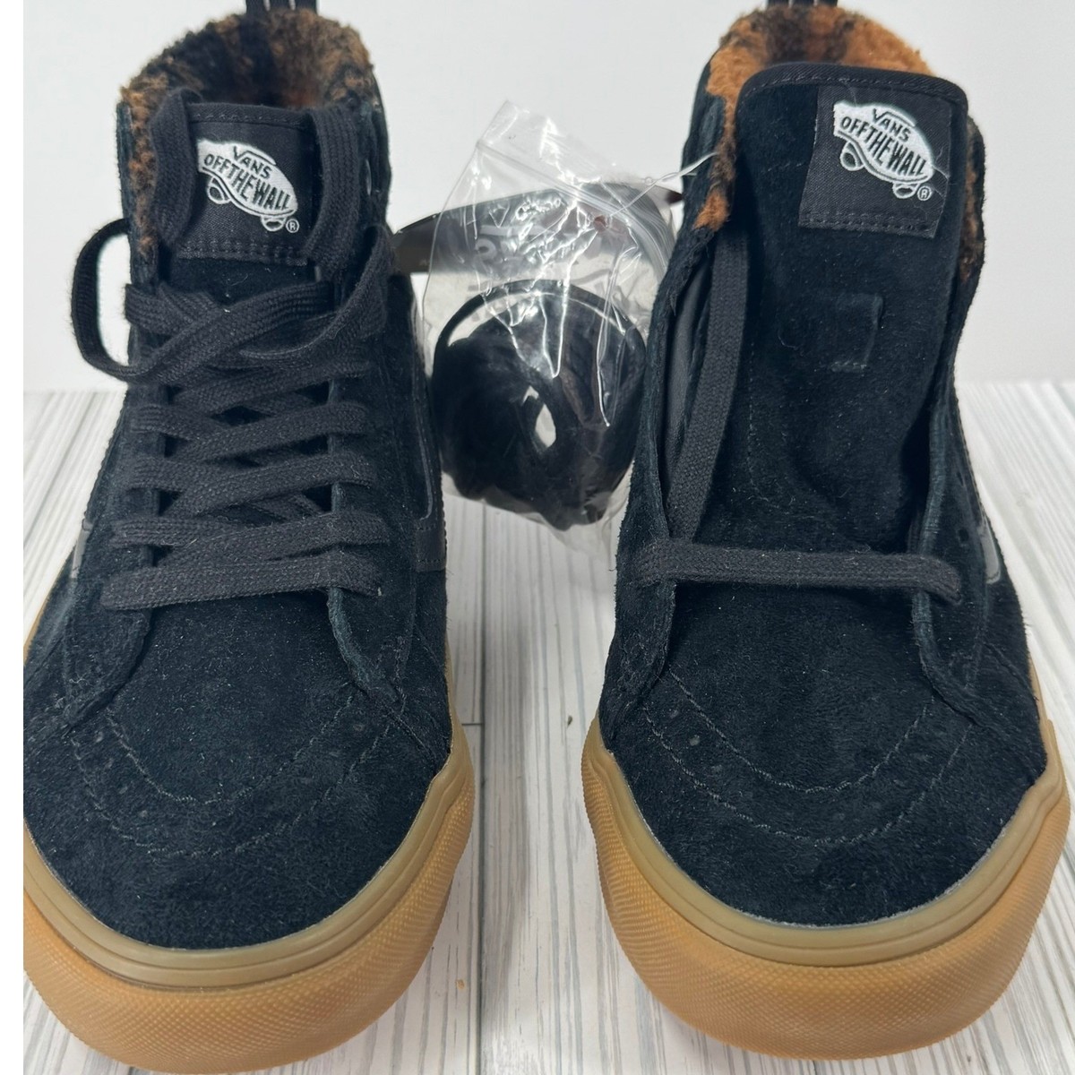 Vans Sk8-Hi MTE-1 Black Gum Suede Primaloft High Top  display picture 1