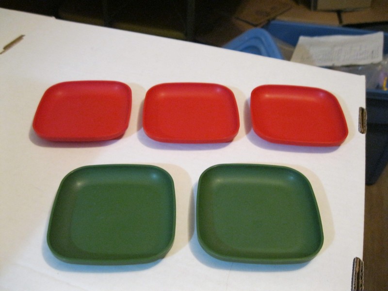 Lot of 5 Vintage Tupperware Toys #1502 Mini Plates 4” Square Red and Green