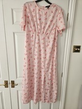 Pink Floral Floaty Maternity Dress. Size 16. New Look. Excellent Condtion.
