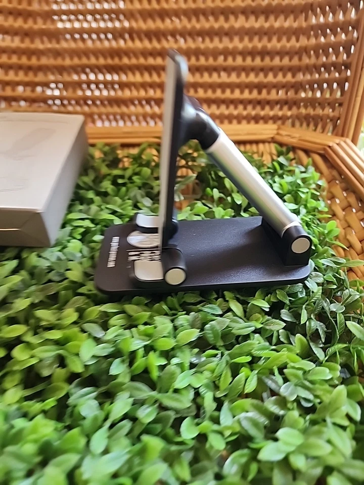 Adjustable Desktop Phone Stand HF-07 Perfect Promotions & More New In Box - Image 2 of 4