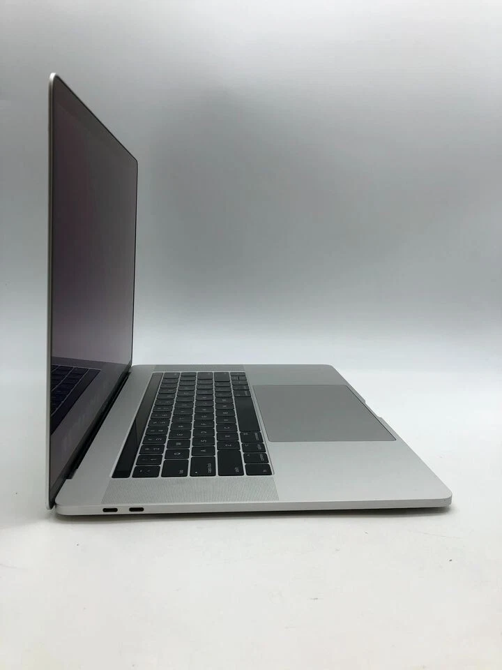 Apple MacBook Pro (15-inch, 2017) 3.1 GHz Intel Core i7 16GB 1TB